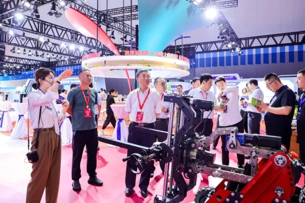 链接京津冀 物联全世界——“建设全国现代商贸物流重要基地场景汇”专题展举办(图7) 链接京津冀 物联全世界——“建设全国现代商贸物流重要基地场景汇”专题展举办(图7)