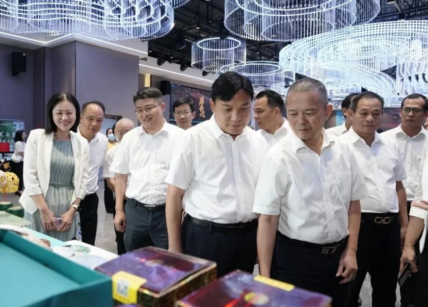 广西玉林博白县:玉商玉工回归掀高潮(图4) 广西玉林博白县:玉商玉工回归掀高潮(图4)