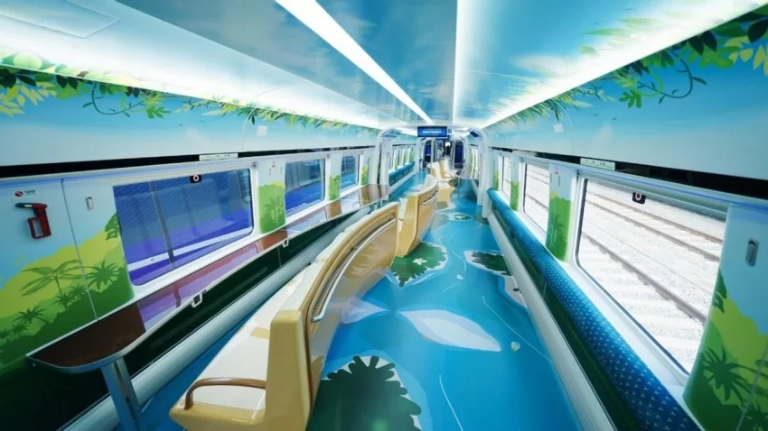 “最潮”动车组三亚上线运营(图3) “最潮”动车组三亚上线运营(图3)