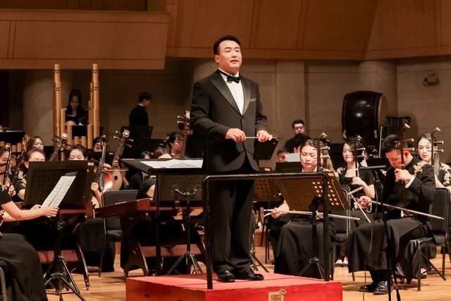 民族交响《云横秦岭》晋京首演:奏响中华父亲山的精神史诗(图4) 民族交响《云横秦岭》晋京首演:奏响中华父亲山的精神史诗(图4)