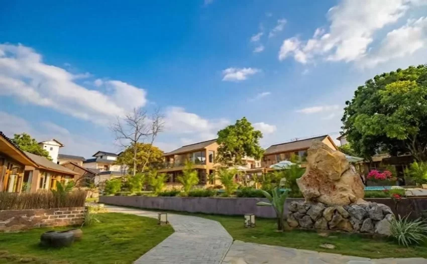 广西崇左：“文旅+生态”催开石榴花