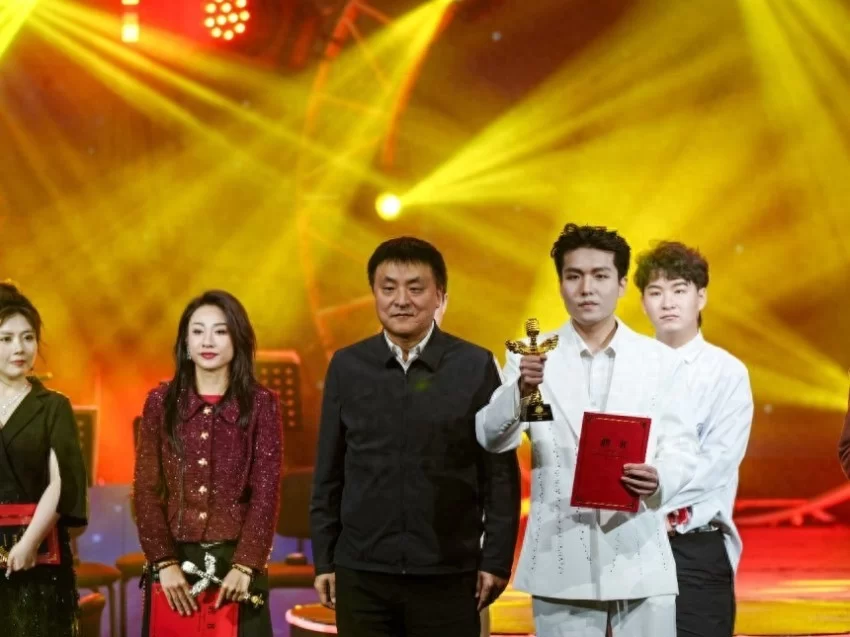 《云上歌王LIVE SHOW》第五季总决赛圆满结束，孙铭泽摘
