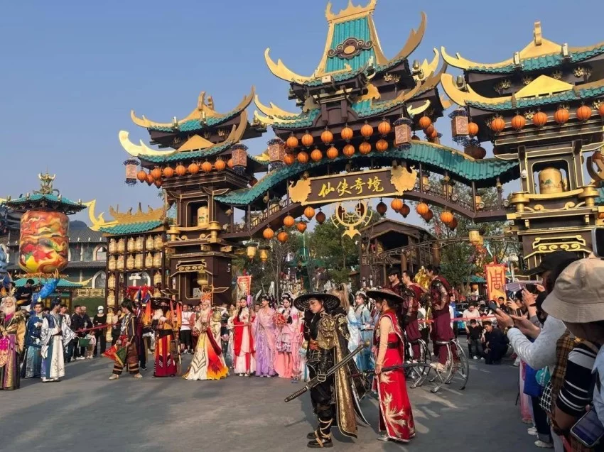 河南主题演艺公园三强博弈：双IP深耕、流量搅局与精品困局的差异化生存之道(图3)