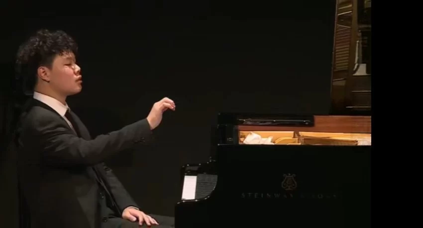 “华音飞扬”2025全球华裔青少年器乐展演活动完美落幕(图3) “华音飞扬”2025全球华裔青少年器乐展演活动完美落幕(图3)