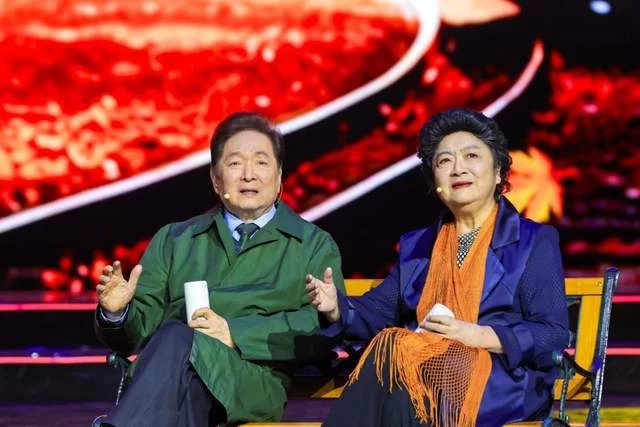 群星荟萃共绘马年新春诗意画卷,CETV诗意中国春晚录制圆满成功(图7) 群星荟萃共绘马年新春诗意画卷,CETV诗意中国春晚录制圆满成功(图7)