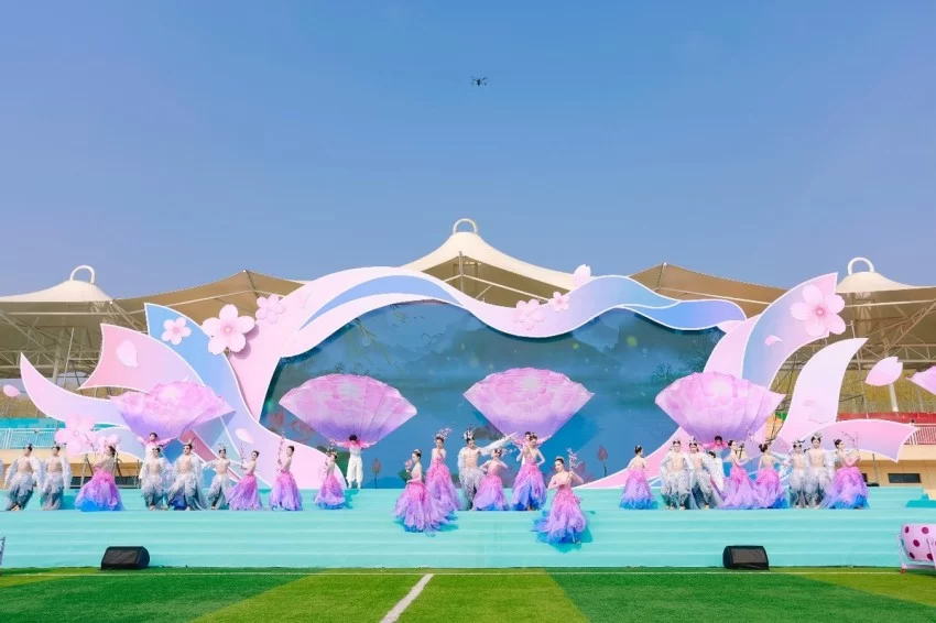 鹤舞樱飞 向新而行——2026樱花季鹤壁文旅推介大会开幕