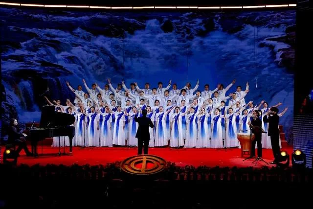 “新质赋能 活力海淀 唱响未来”——2026年“五月的鲜花”海淀职工歌咏比赛圆满落幕(图4) “新质赋能 活力海淀 唱响未来”——2026年“五月的鲜花”海淀职工歌咏比赛圆满落幕(图4)