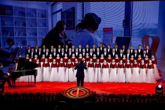 “新质赋能 活力海淀 唱响未来”——2026年“五月的鲜花”海淀职工歌咏比赛圆满落幕(图9) “新质赋能 活力海淀 唱响未来”——2026年“五月的鲜花”海淀职工歌咏比赛圆满落幕(图9)