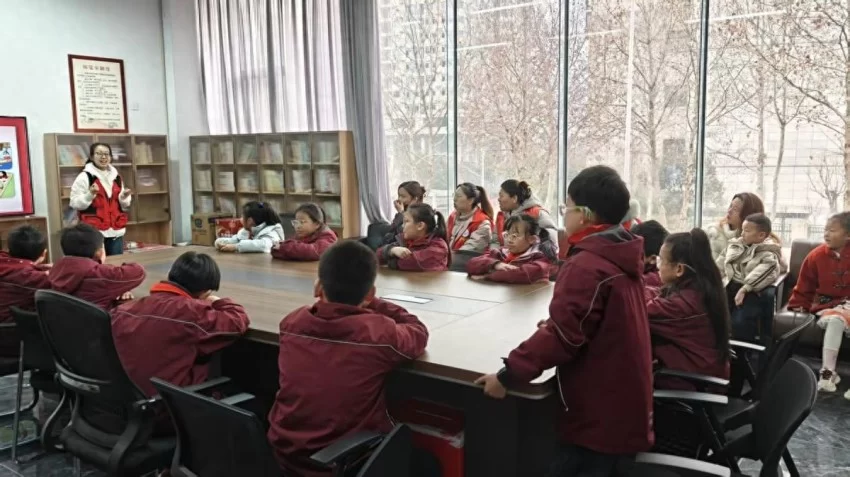 鹤壁市淇滨区天山路街道：家校社协同发力 构建青少年心理健康治