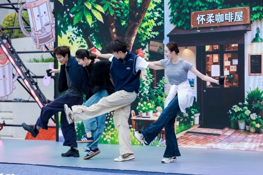 潮玩端午 戏韵怀柔——2026怀柔国潮文化季端午游园会亮相城市客厅(图7)