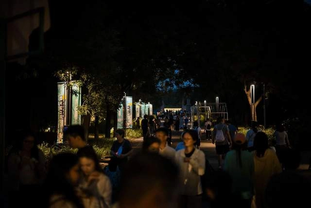 夏日再启航，龙潭中湖公园“摩天轮之夜”焕新归来(图3)