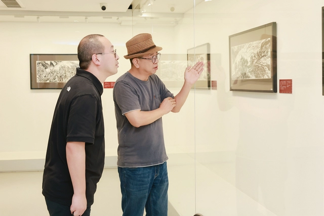 “信仰长歌”纪念红军长征胜利90周年暨弘扬长征精神作品巡展首展在岭南画派纪念馆开幕(图8)