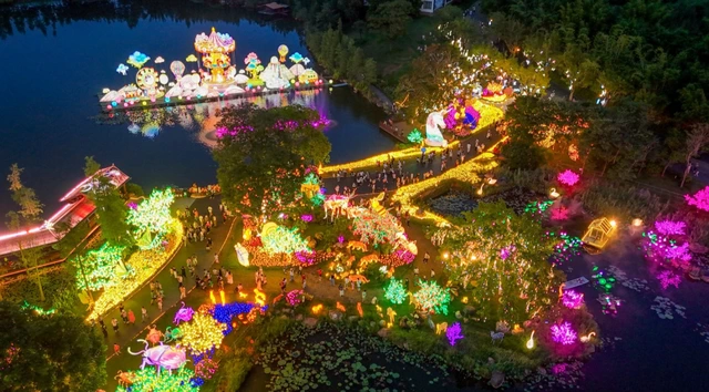 200余项重点文旅活动!中秋国庆假期在广西,你就这样玩→(图2) 200余项重点文旅活动!中秋国庆假期在广西,你就这样玩→(图2)