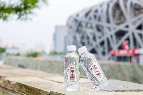 鸟巢·水新品亮相,奥运遗产融入日常生活(图3) 鸟巢·水新品亮相,奥运遗产融入日常生活(图3)
