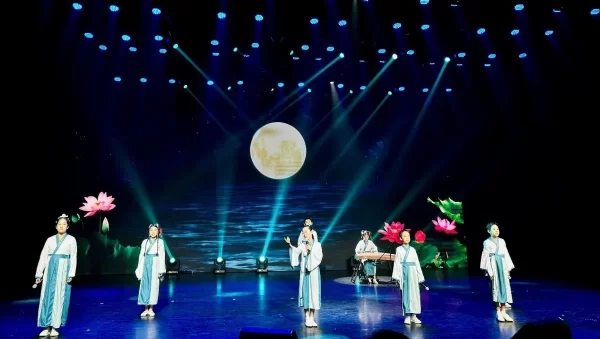 2024中华世纪坛中秋诗会共赏华彩长城,聆听大地之声(图6) 2024中华世纪坛中秋诗会共赏华彩长城,聆听大地之声(图6)