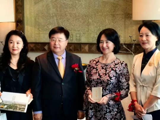 《一脉传“城” 盛世莲开——2024 京澳双城影像展》在澳门开幕(图8) 《一脉传“城” 盛世莲开——2024 京澳双城影像展》在澳门开幕(图8)