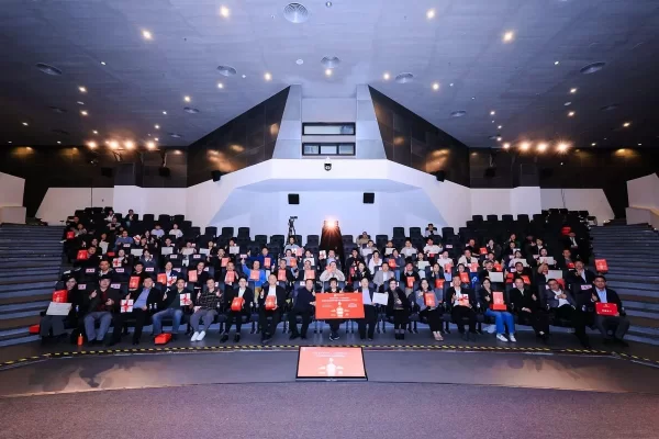 “印记北京中轴线——大众篆刻作品展”巡展启动暨公益赠书举办(图9) “印记北京中轴线——大众篆刻作品展”巡展启动暨公益赠书举办(图9)