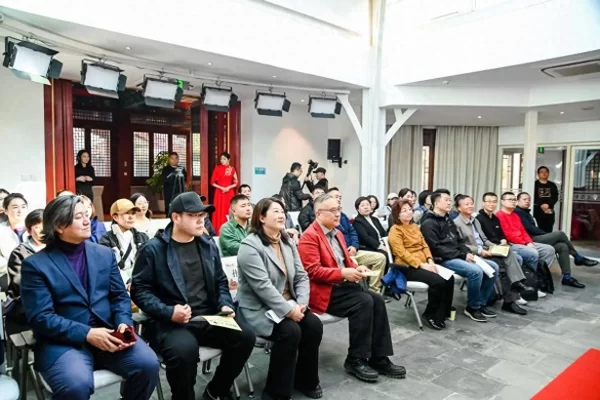 北京西城区“行走中轴线”活动启动