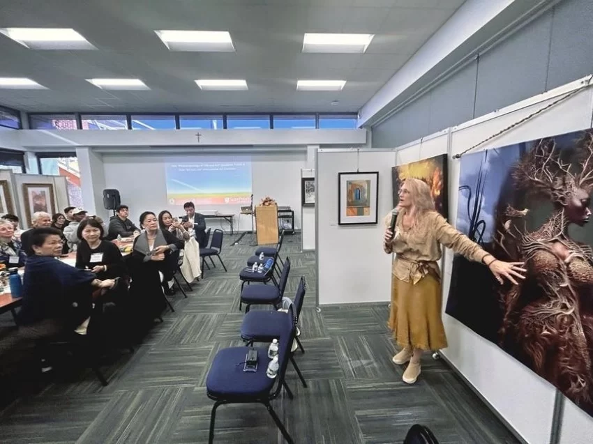 2024“艺术与生命”国际艺术邀请展暨第十届“生命艺术现象学”学术论坛在美国圣彼得大学举行(图22)