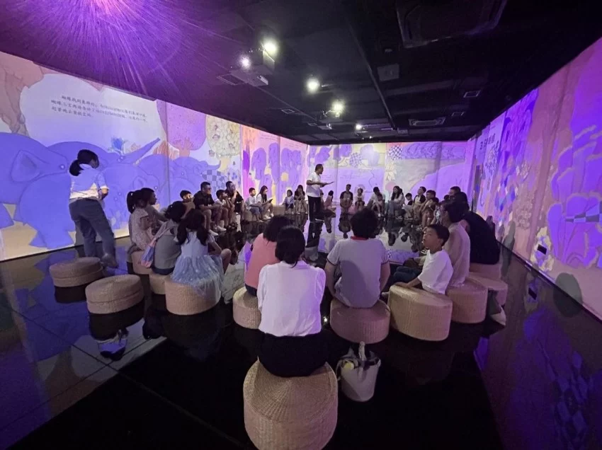 百廿嘉图 芬芳禾城——嘉兴市图书馆建馆120周年暨《嘉兴市图书馆史》新书发布(图4) 百廿嘉图 芬芳禾城——嘉兴市图书馆建馆120周年暨《嘉兴市图书馆史》新书发布(图4)