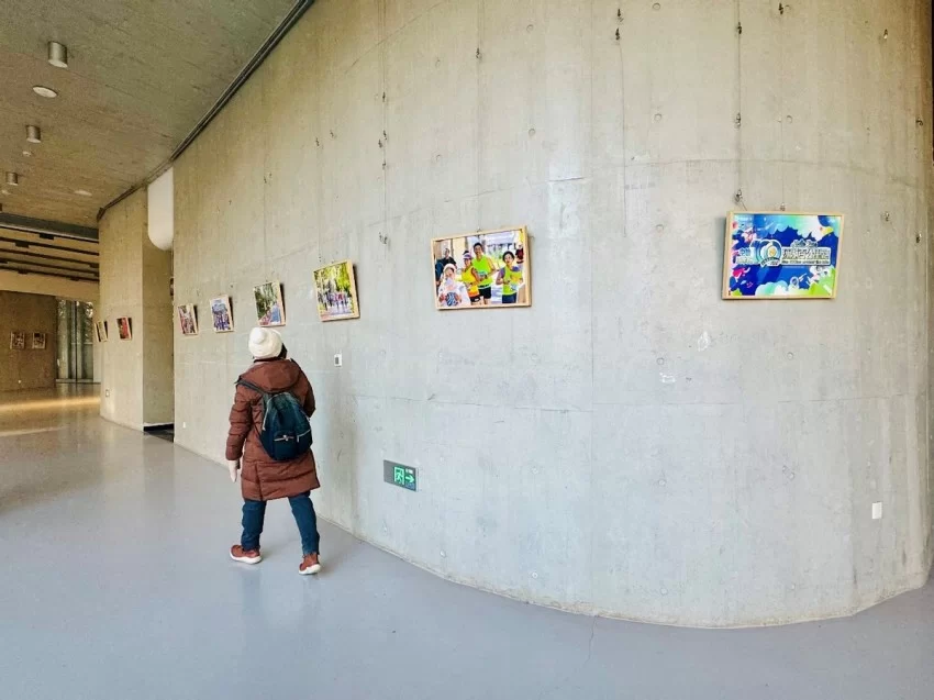 “跑”过中湖四季 “阅”看中轴之美——龙潭中湖公园中轴四季跑活动影像展成功举办(图3) “跑”过中湖四季 “阅”看中轴之美——龙潭中湖公园中轴四季跑活动影像展成功举办(图3)