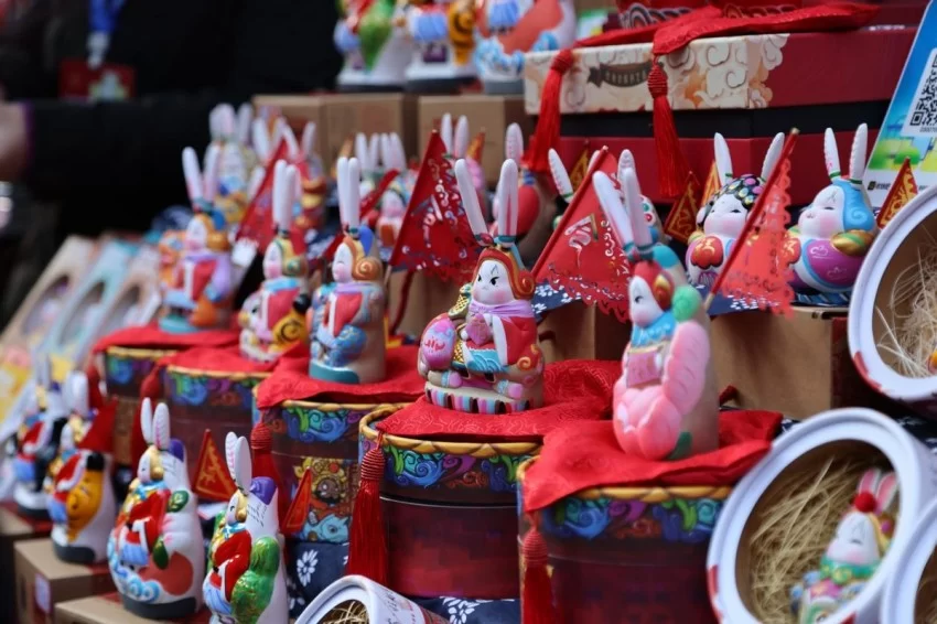 第三十七届地坛、第三十九届龙潭春节文化庙会圆满谢幕:传统焕新韵,文化续华章(图7) 第三十七届地坛、第三十九届龙潭春节文化庙会圆满谢幕:传统焕新韵,文化续华章(图7)