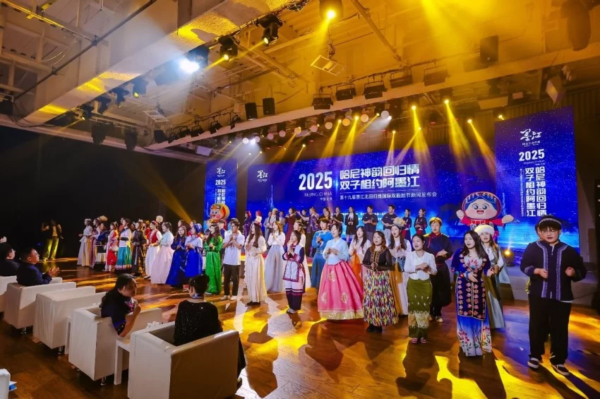 双生之美,理想之城——第十九届墨江北回归线国际双胞胎节正式启动(图20) 双生之美,理想之城——第十九届墨江北回归线国际双胞胎节正式启动(图20)