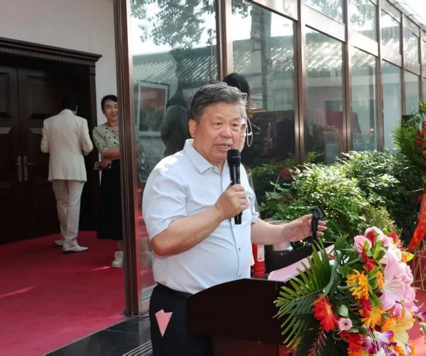 “意在画外——赵青仲画展”在京隆重举行(图6) “意在画外——赵青仲画展”在京隆重举行(图6)