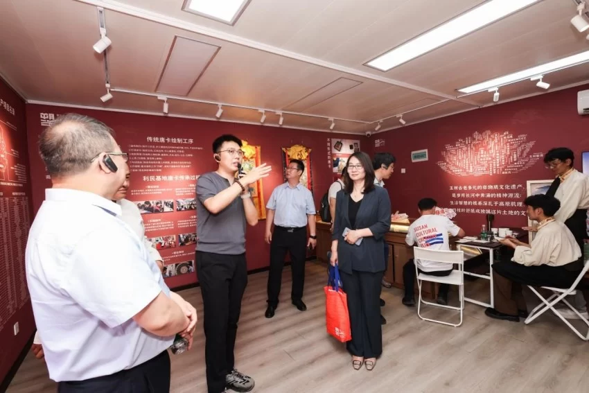 传承非遗文化 共筑创意未来——塑三文化创意园2025“非遗文化节”正式启动(图6) 传承非遗文化 共筑创意未来——塑三文化创意园2025“非遗文化节”正式启动(图6)