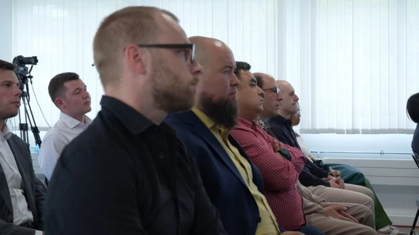 中国与瑞士文化交流合作开启新篇章——伯尔尼中国文化中心正式揭牌(图28) 中国与瑞士文化交流合作开启新篇章——伯尔尼中国文化中心正式揭牌(图28)